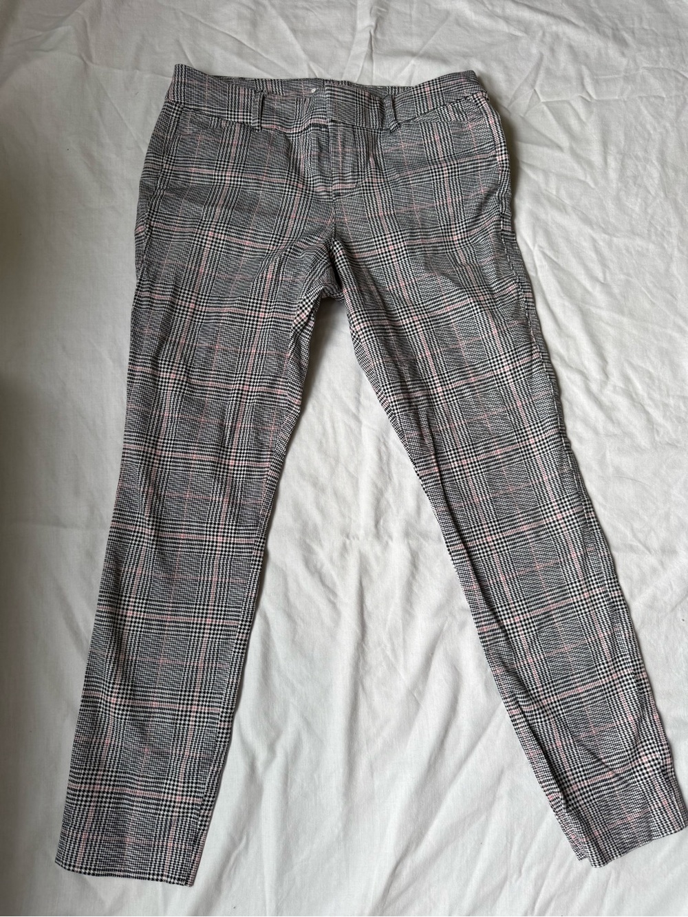 Women’s Grey Plaid Old Navy Pixie Pants - Skinny